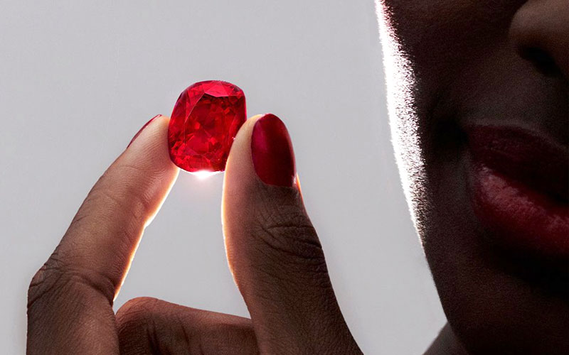 Estrela de Fura ruby