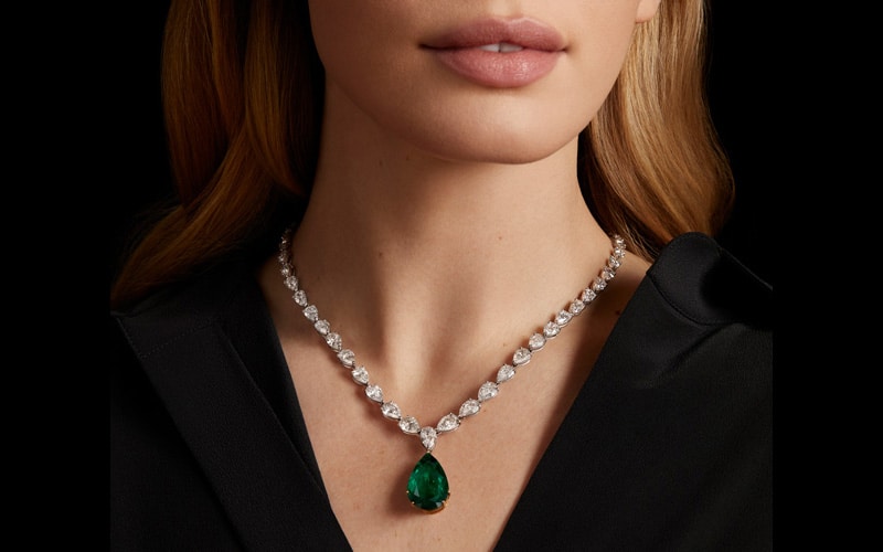 Necklace: Bonhams London Jewels 2022