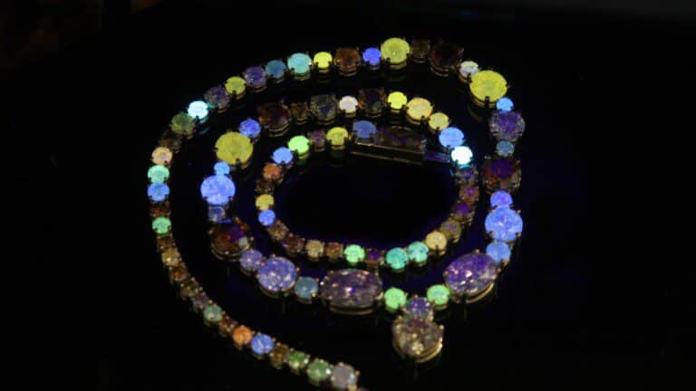 Fluorescent diamonds in a necklace