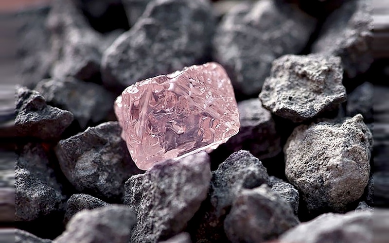 Argyle pink diamond