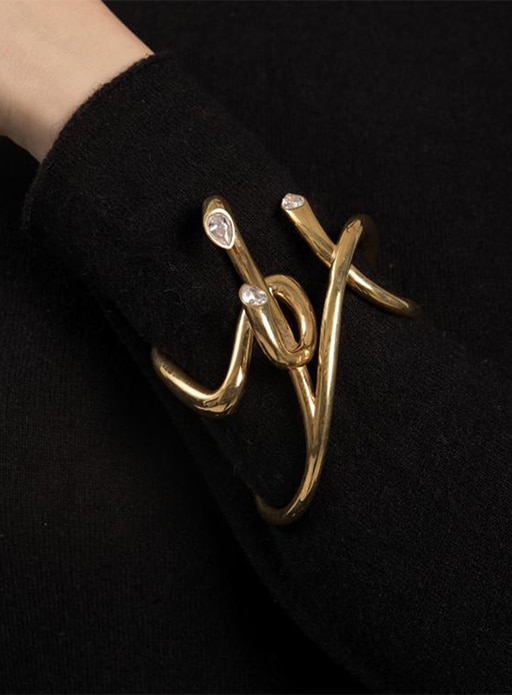 "Calligraphy" jewelry design contest runner-up
