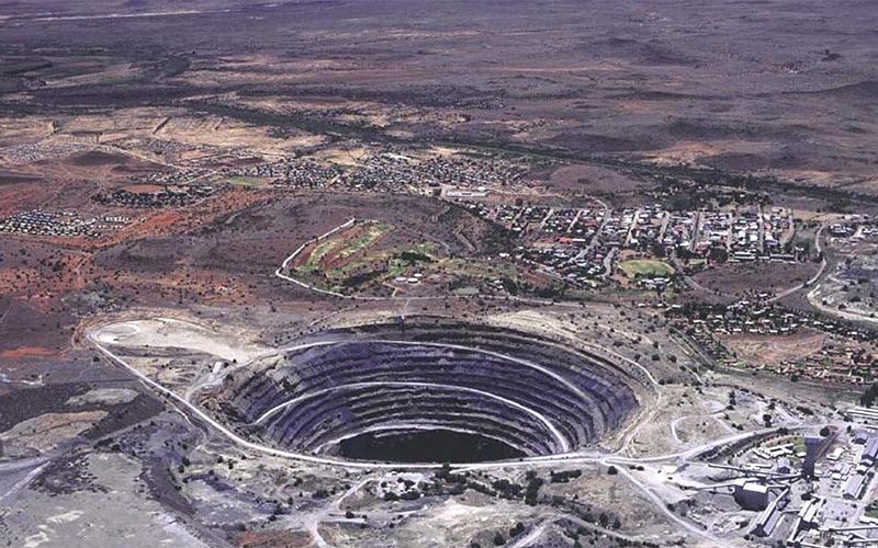 Koffeifontein Mine Pit